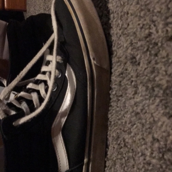 VANS - Picture 4 of 7